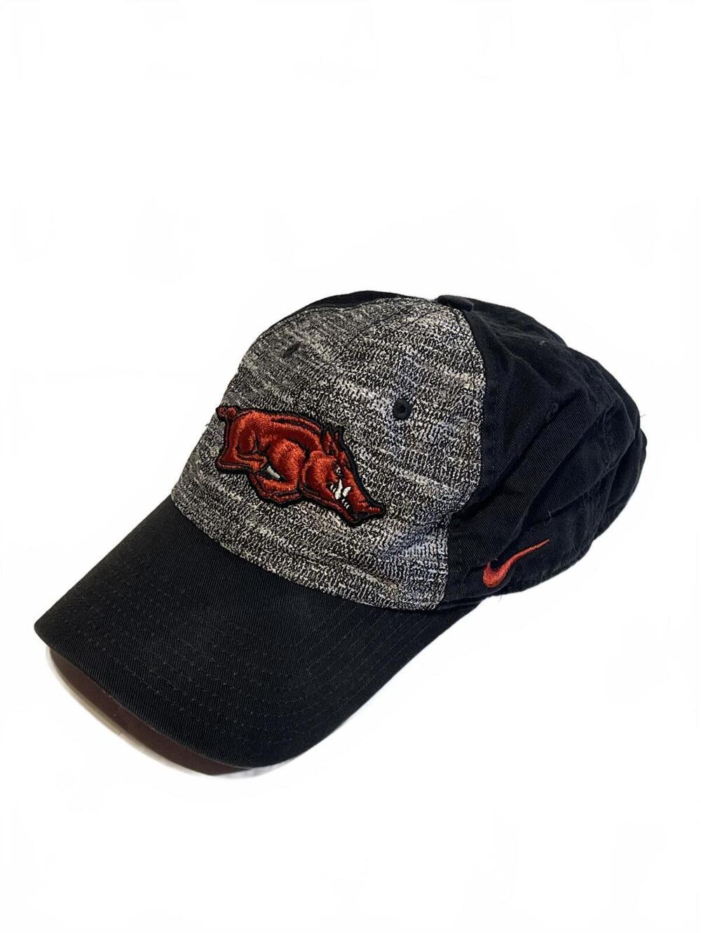 Nike Arkansas Razorbacks Baseball Cap Black Red Adjustable Heritage 86 One Size